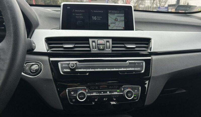 BMW X1  | FWD (przód) | Automatyczna | 140 KM | Biały full