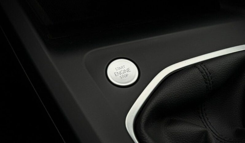 VOLKSWAGEN Golf  | FWD (przód) | Manualna | 115 KM | Szary full