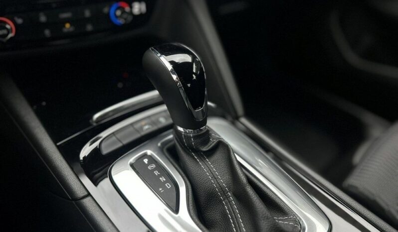 OPEL Insignia  | FWD (przód) | Automatyczna | 122 KM | Niebieski full