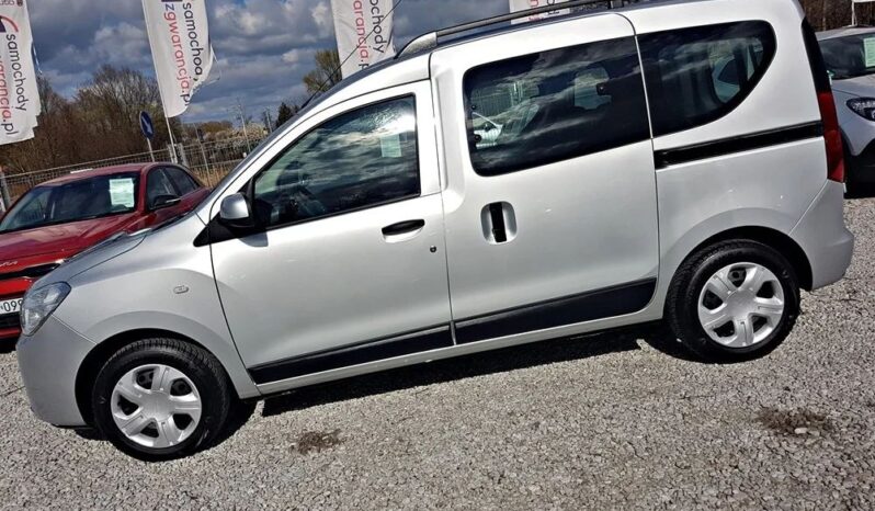 DACIA Dokker  | FWD (przód) | Manualna | 102 KM | Srebrny full