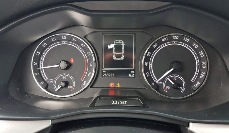 SKODA Scala | FWD (przód) | Manualna | 115 KM | Biały full