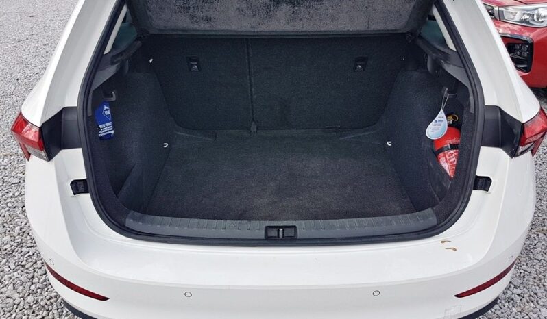 SKODA Scala | FWD (przód) | Manualna | 115 KM | Biały full