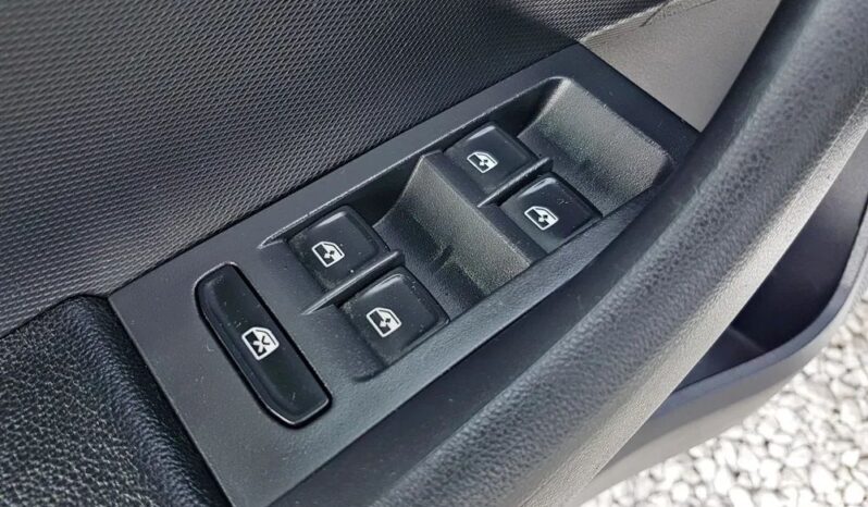 SKODA RAPID  | FWD (przód) | Manualna | 115 KM | Biały full