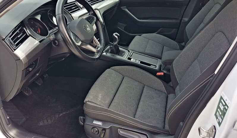 VOLKSWAGEN Passat  | FWD (przód) | Manualna | 150 KM | Biały full