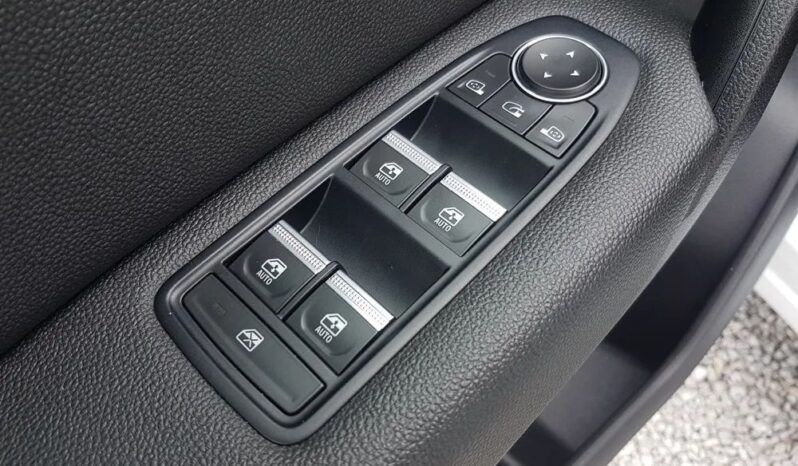 RENAULT Captur  | FWD (przód) | Automatyczna | 160 KM | Biały full