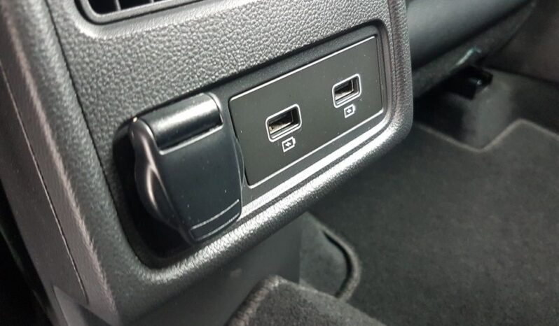 RENAULT Captur  | FWD (przód) | Automatyczna | 160 KM | Biały full