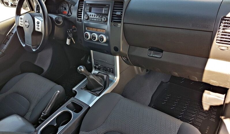 NISSAN Navara  | 4×4 (doł. ręcznie) | Manualna | 190 KM | Zielony full