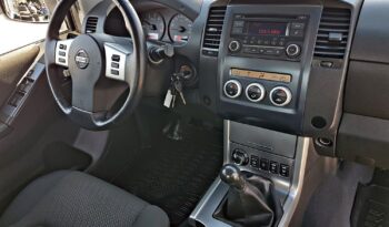 NISSAN Navara  | 4×4 (doł. ręcznie) | Manualna | 190 KM | Zielony full