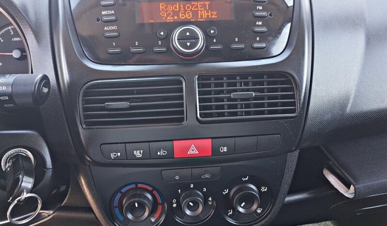 OPEL Combo | FWD (przód) | Manualna | 105 KM | Biały full