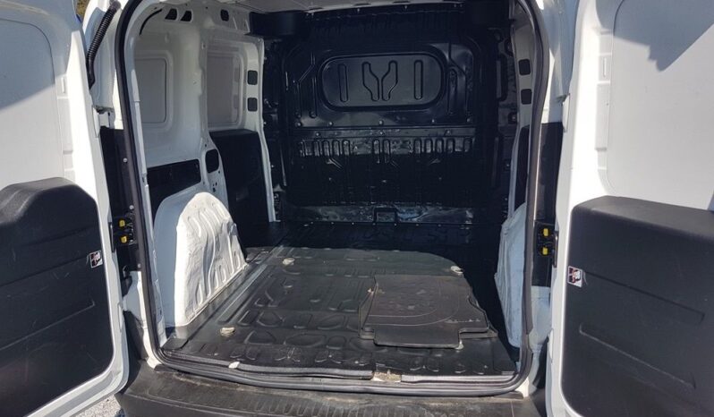 OPEL Combo | FWD (przód) | Manualna | 105 KM | Biały full