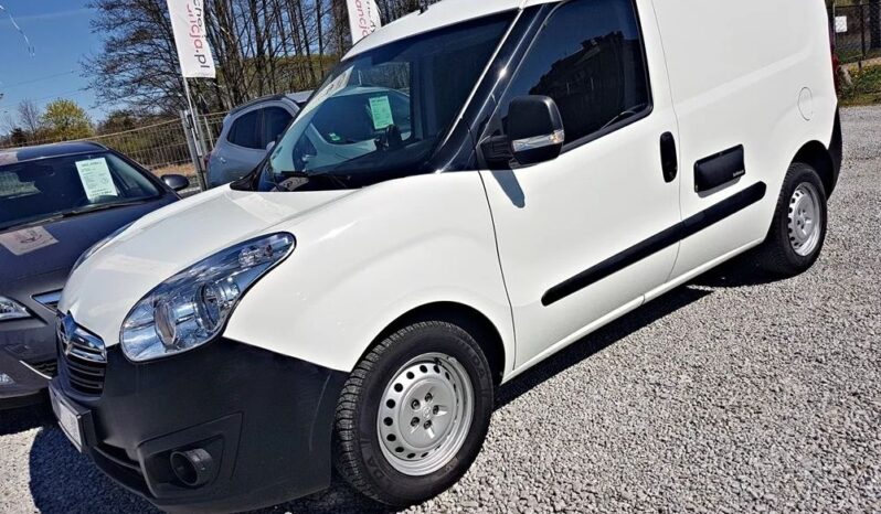 OPEL Combo | FWD (przód) | Manualna | 105 KM | Biały full