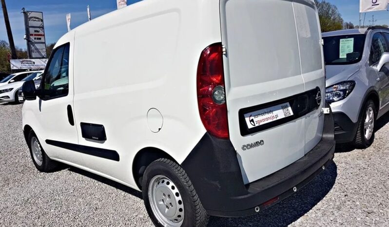 OPEL Combo | FWD (przód) | Manualna | 105 KM | Biały full