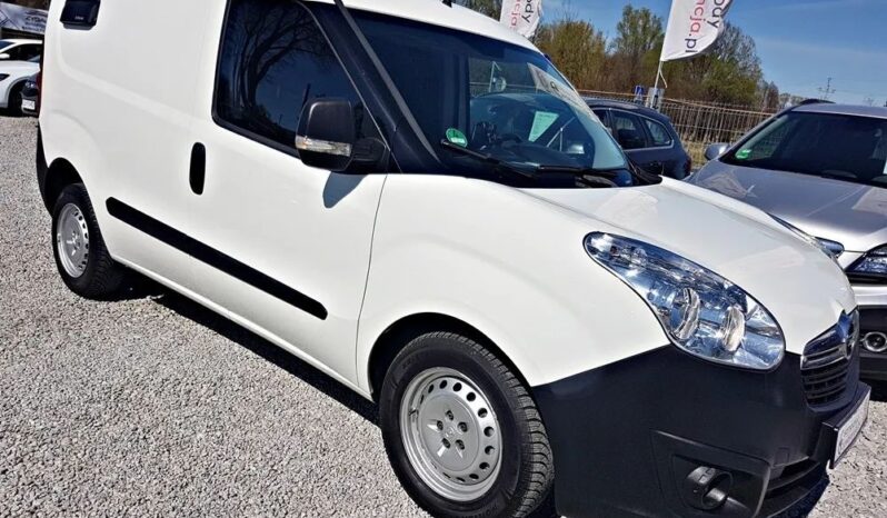 OPEL Combo | FWD (przód) | Manualna | 105 KM | Biały full