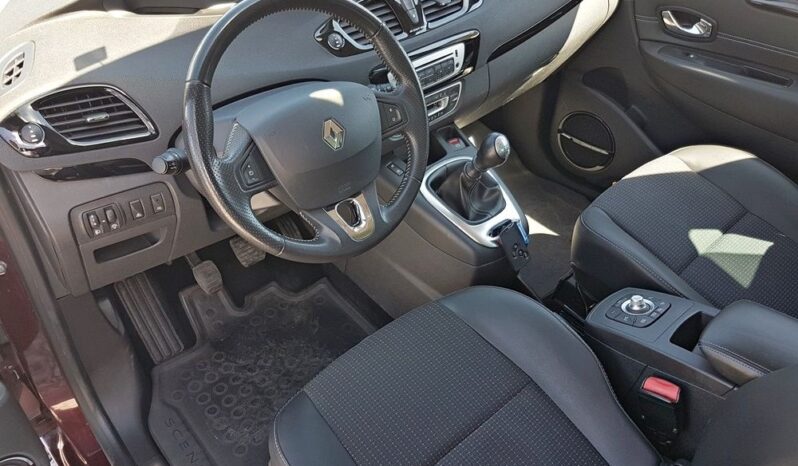 RENAULT Scenic  | FWD (przód) | Manualna | 115 KM | Bordowy full