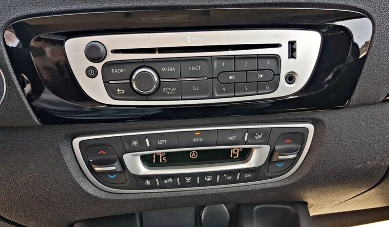 RENAULT Scenic  | FWD (przód) | Manualna | 115 KM | Bordowy full