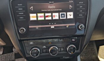 SKODA Octavia  | FWD (przód) | Manualna | 150 KM | Biały full