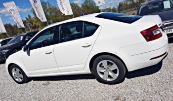 SKODA Octavia  | FWD (przód) | Manualna | 150 KM | Biały full