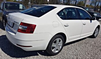 SKODA Octavia  | FWD (przód) | Manualna | 150 KM | Biały full