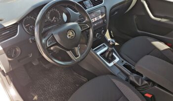 SKODA Octavia  | FWD (przód) | Manualna | 150 KM | Biały full