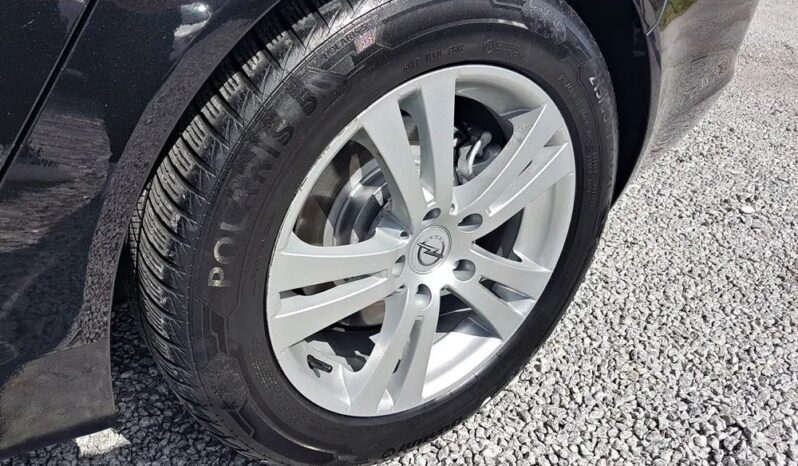 OPEL Insignia  | FWD (przód) | Manualna | 160 KM | Czarny full