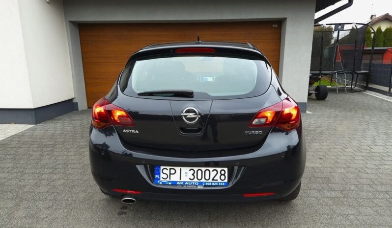OPEL Astra | FWD (przód) | Manualna | 180 KM | Czarny full