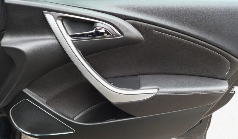 OPEL Astra | FWD (przód) | Manualna | 180 KM | Czarny full