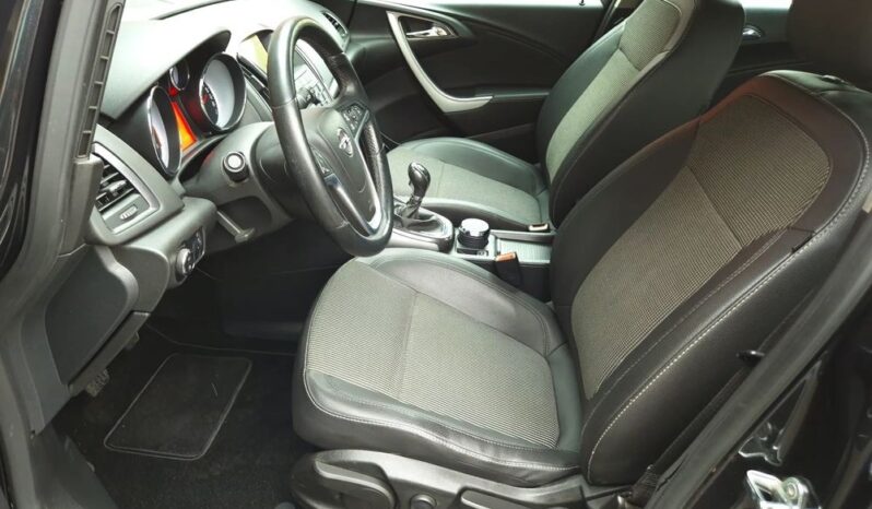 OPEL Astra | FWD (przód) | Manualna | 180 KM | Czarny full