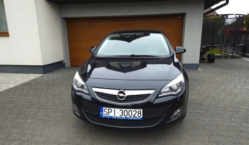 OPEL Astra | FWD (przód) | Manualna | 180 KM | Czarny full