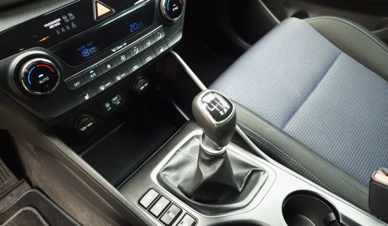 HYUNDAI Tucson  | FWD (przód) | Manualna | 132 KM | Czarny full