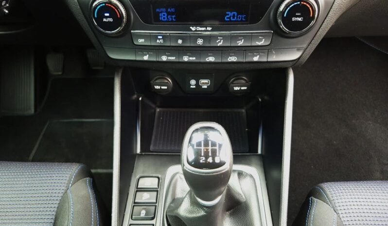 HYUNDAI Tucson  | FWD (przód) | Manualna | 132 KM | Czarny full