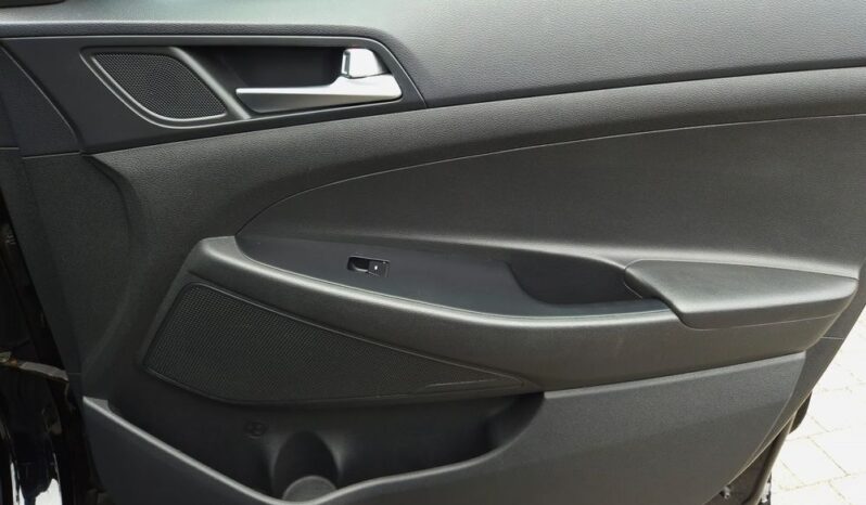 HYUNDAI Tucson  | FWD (przód) | Manualna | 132 KM | Czarny full