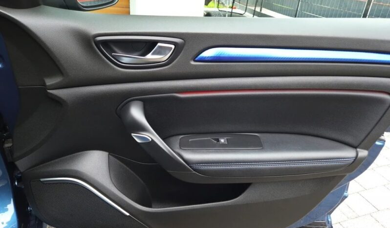 RENAULT Megane  | FWD (przód) | Automatyczna | 205 KM | Niebieski full