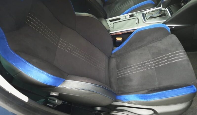 RENAULT Megane  | FWD (przód) | Automatyczna | 205 KM | Niebieski full