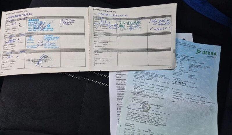 RENAULT Megane  | FWD (przód) | Automatyczna | 205 KM | Niebieski full