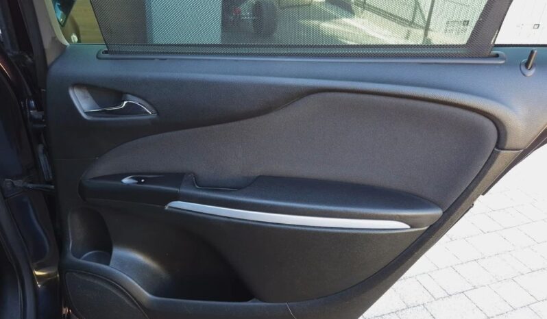 OPEL Zafira  | FWD (przód) | Automatyczna | 140 KM | Czarny full