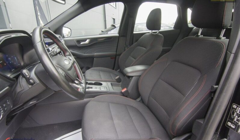 FORD Kuga  | FWD (przód) | Automatyczna | 190 KM | Czarny full
