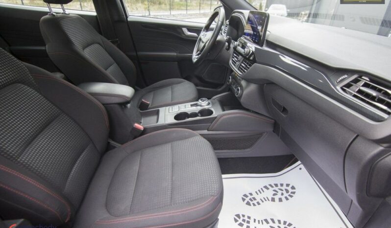 FORD Kuga  | FWD (przód) | Automatyczna | 190 KM | Czarny full