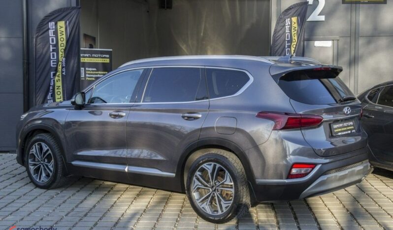HYUNDAI Santa Fe | 4×4 (doł. automatycznie) | Automatyczna | 185 KM | Szary full