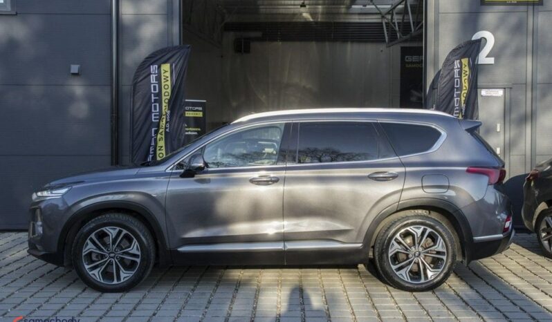 HYUNDAI Santa Fe | 4×4 (doł. automatycznie) | Automatyczna | 185 KM | Szary full