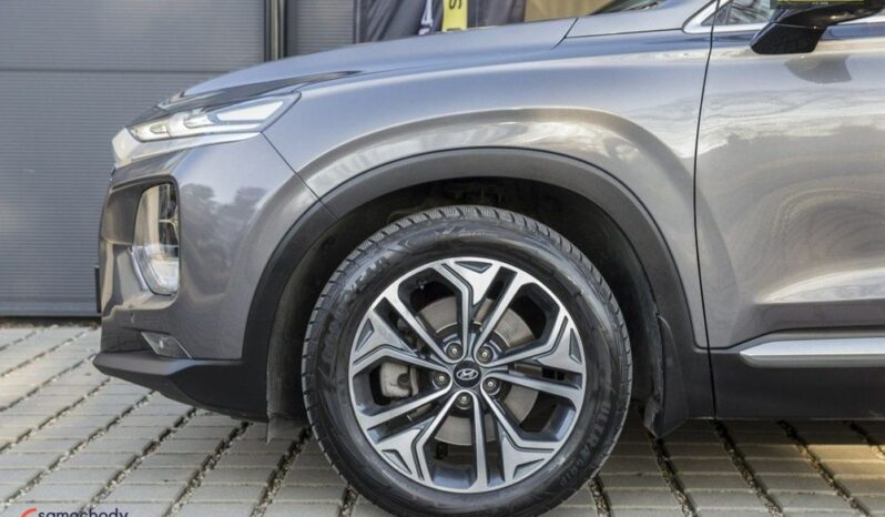 HYUNDAI Santa Fe | 4×4 (doł. automatycznie) | Automatyczna | 185 KM | Szary full