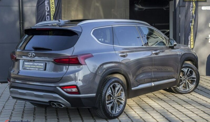 HYUNDAI Santa Fe | 4×4 (doł. automatycznie) | Automatyczna | 185 KM | Szary full