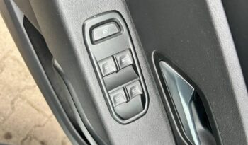 DACIA Duster  | 4×4 (doł. ręcznie) | Manualna | 115 KM | Srebrny full