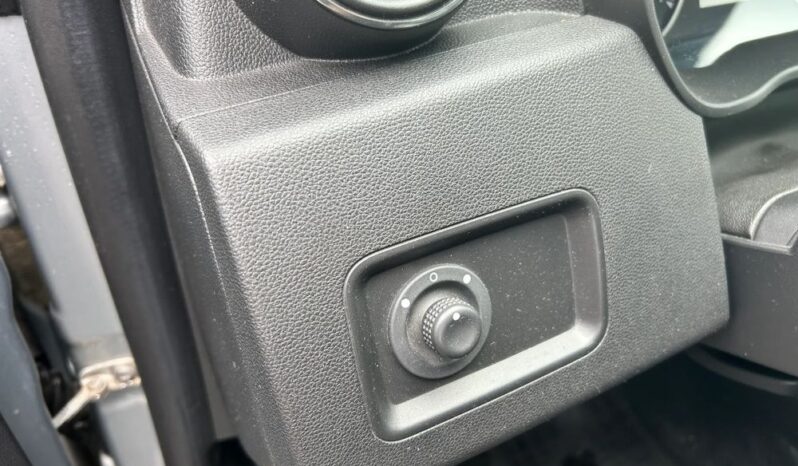 DACIA Duster  | 4×4 (doł. ręcznie) | Manualna | 115 KM | Srebrny full