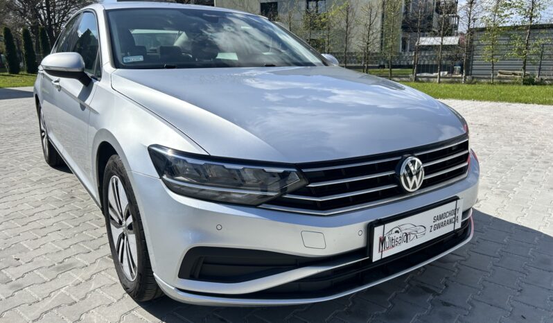 VOLKSWAGEN Passat  | FWD (przód) | Manualna | 150 KM | Srebrny full