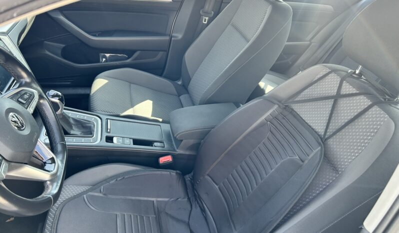 VOLKSWAGEN Passat  | FWD (przód) | Manualna | 150 KM | Srebrny full