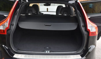 VOLVO XC 60 | FWD (przód) | Automatyczna | 150 KM | Czarny full