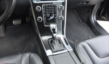 VOLVO XC 60 | FWD (przód) | Automatyczna | 150 KM | Czarny full