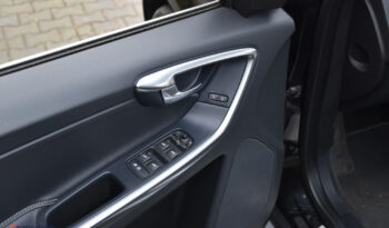 VOLVO XC 60 | FWD (przód) | Automatyczna | 150 KM | Czarny full