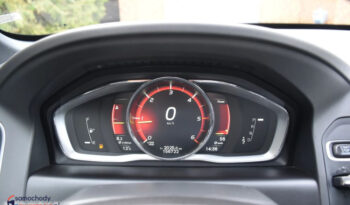 VOLVO XC 60 | FWD (przód) | Automatyczna | 150 KM | Czarny full