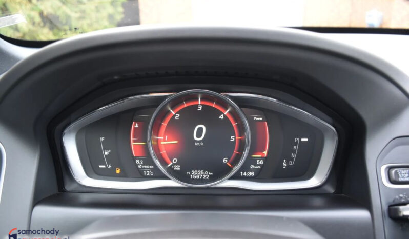 VOLVO XC 60 | FWD (przód) | Automatyczna | 150 KM | Czarny full